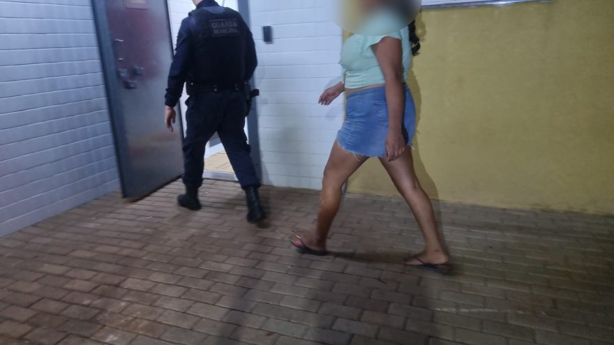 Crise familiar: Mulher tem surto e marido chama GM para proteger filhos