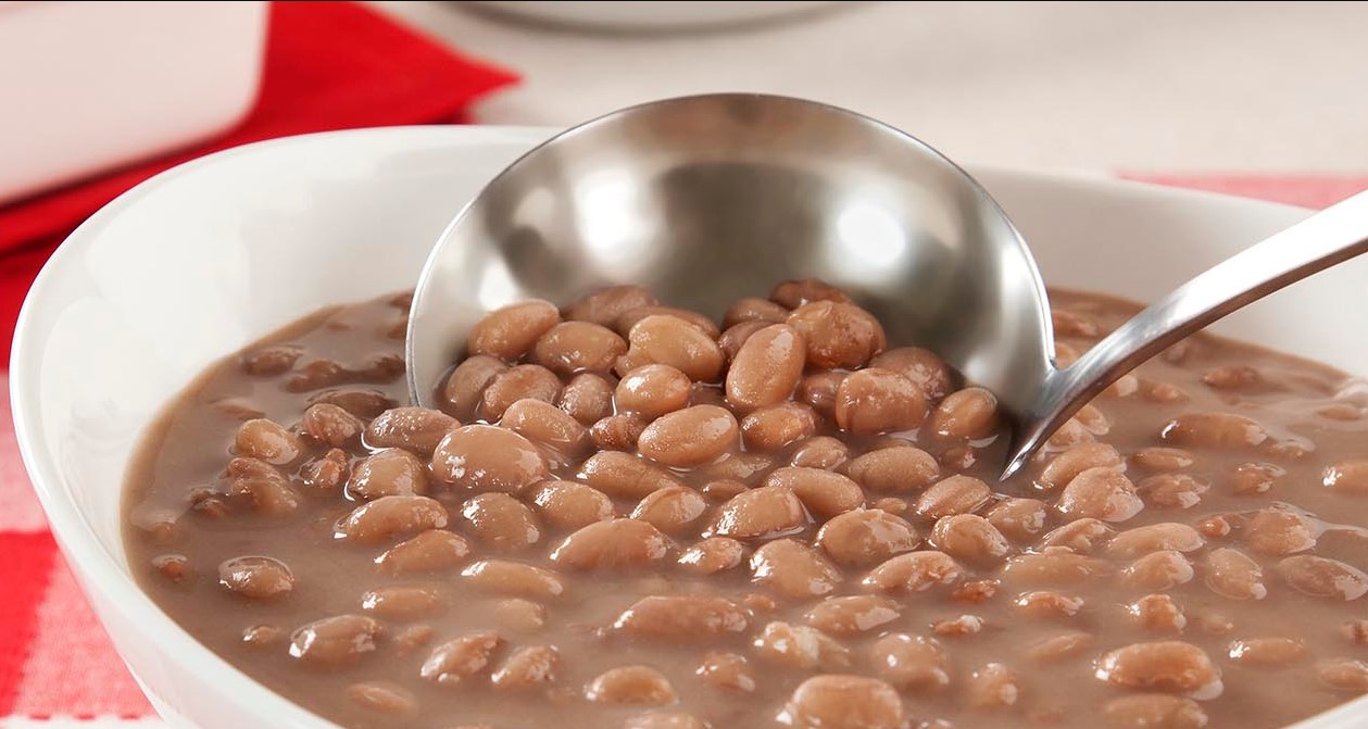 E a gente come só feijão puro?; Alimento segue na contramão da inflação