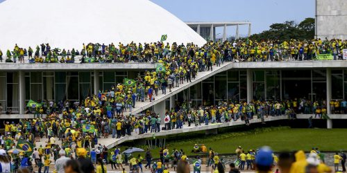 Moraes vota por tornar Léo Índio réu pelo 8 de janeiro Imagem referente a Moraes vota por tornar Léo Índio réu pelo 8 de janeiro