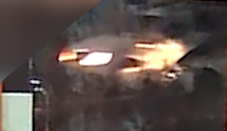 Acidente entre Duster e Palio é flagrado por câmera de segurança