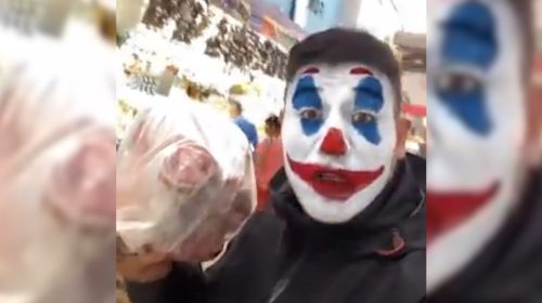 Torcedor que arremessou cabeça de porco em jogo do Palmeiras x Corinthians é preso