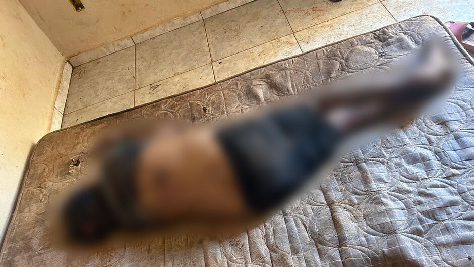 Assassino confesso: homem é preso após matar e arrastar corpo da companheira Assassino confesso: homem é preso após matar e arrastar corpo da companheira
