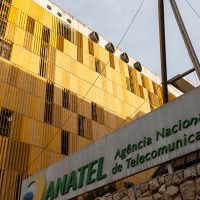 Imagem referente a Anatel diz que maioria das operadoras cumpriu suspensão do Rumble
