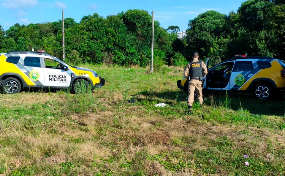 Micro-ondas: Homem é morto e depois queimado em meio a pneus