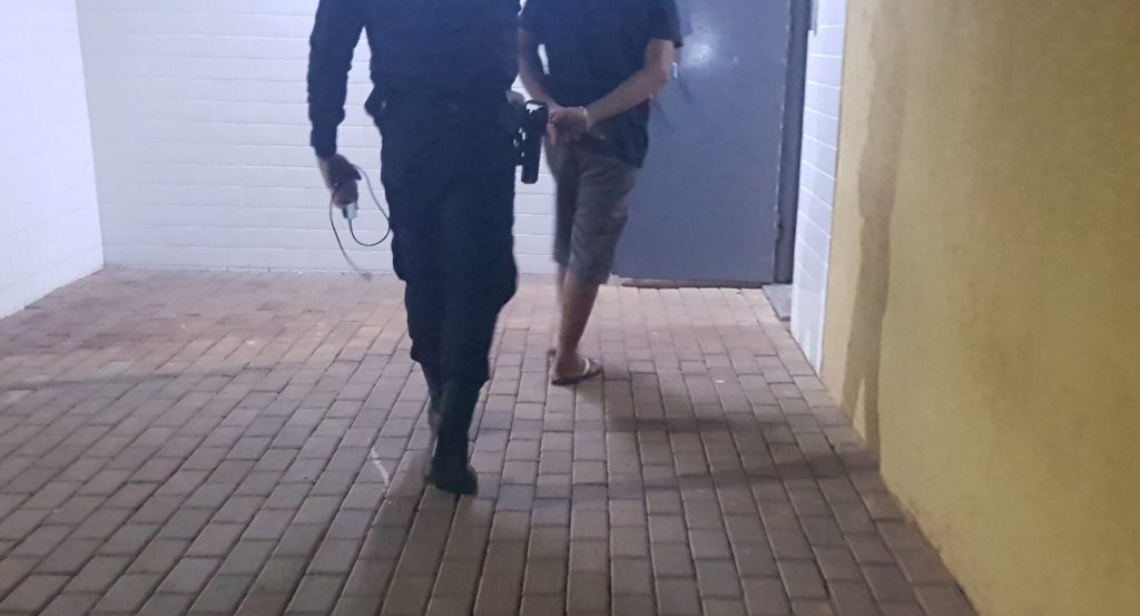 GM flagra homem passando crack para menor no centro de Cascavel