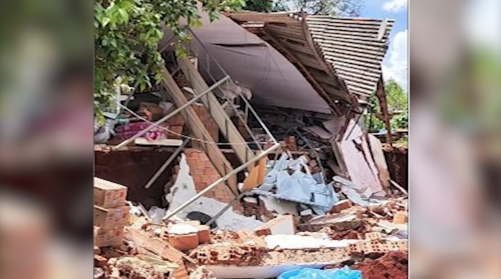 Vizinho faz escavação em seu terreno e provoca desabamento parcial de mercearia em Ubiratã