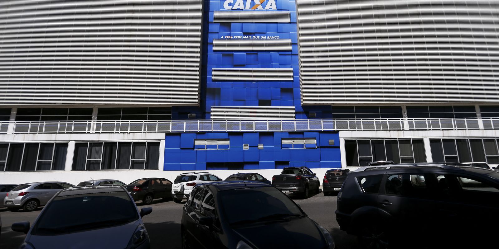 Caixa fecha dezembro com saldo de R$ 832,1 bi em crédito imobiliário Caixa fecha dezembro com saldo de R$ 832,1 bi em crédito imobiliário