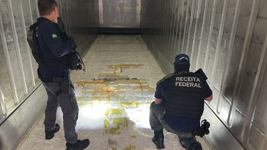 Receita Federal retém 480 quilos de cocaína que tinha como destino Portugal