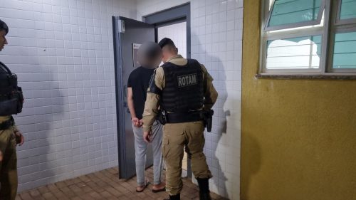 Homem é preso após ameaçar a ex com uma faca no Bairro Parque São Paulo Imagem referente a Homem é preso após ameaçar a ex com uma faca no Bairro Parque São Paulo