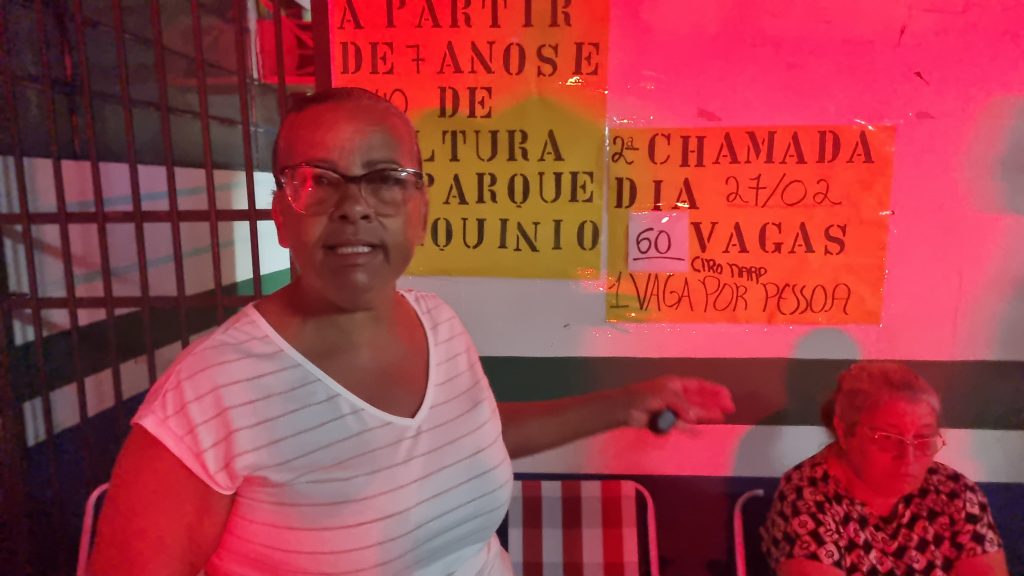 Populares madrugam por vagas em aulas de hidroginástica no ginásio Ciro Nardi