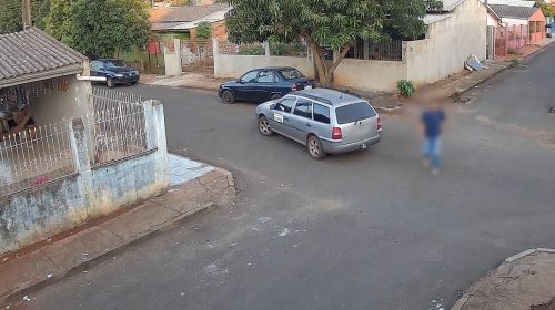 DH divulga imagens para identificar proprietário de Parati envolvida em homicídio tentado Imagem referente a DH divulga imagens para identificar proprietário de Parati envolvida em homicídio tentado