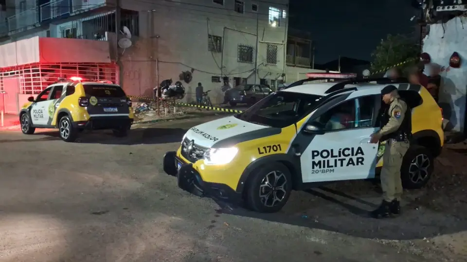 Morre no hospital jovem esfaqueada pelo marido na frente dos filhos