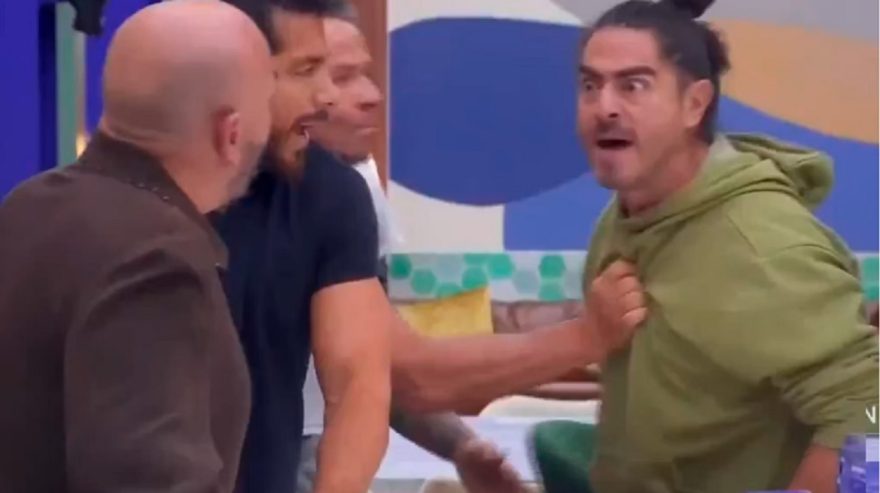 Pancadaria: Disputa por leite gera tensão em ‘La Casa de Los Famosos’; veja vídeo