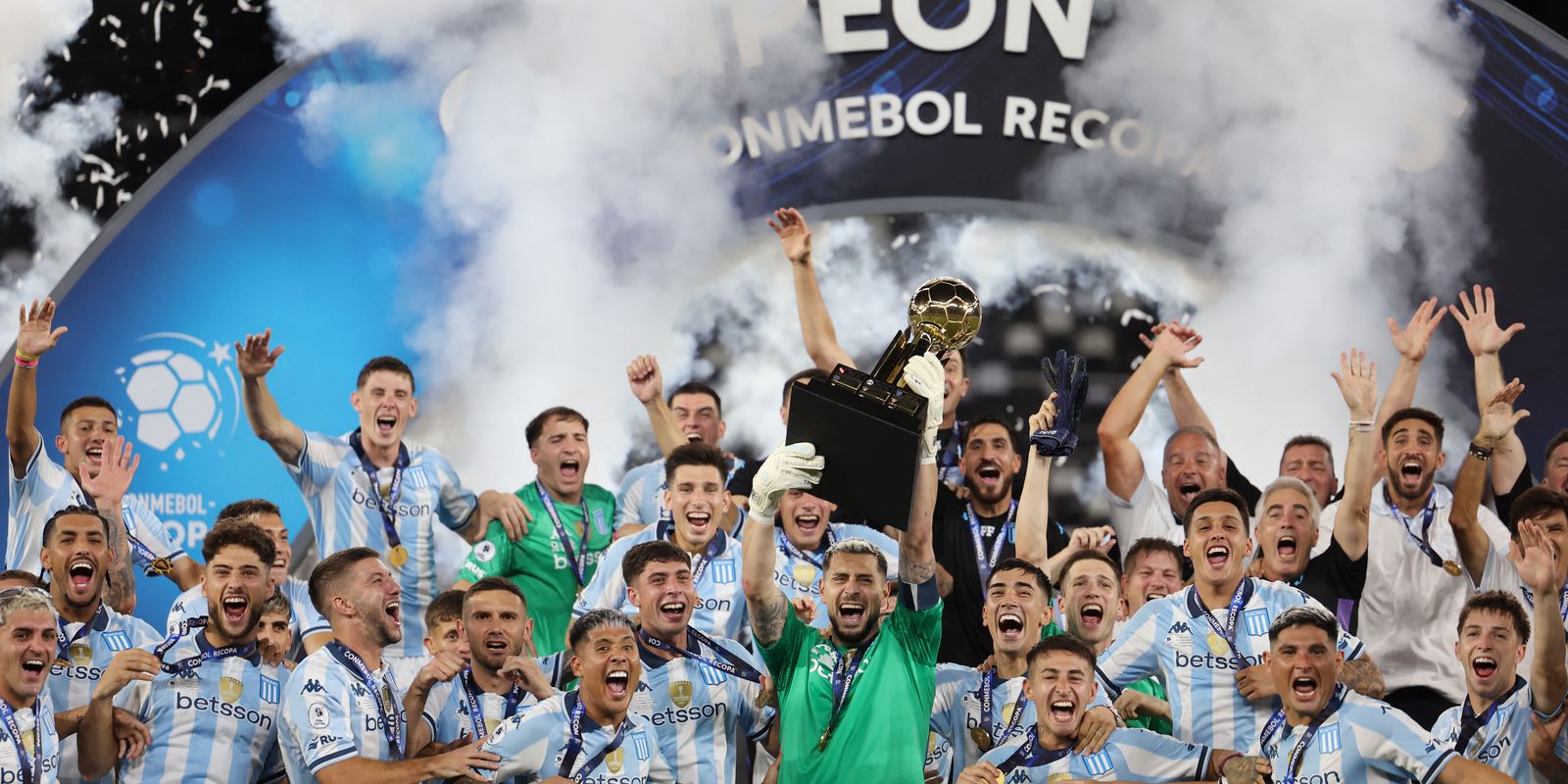 Botafogo cai diante do Racing e perde a Recopa Sul-Americana Botafogo cai diante do Racing e perde a Recopa Sul-Americana