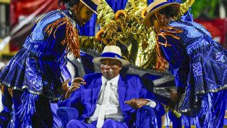Trem azul da Portela vai levar Milton Nascimento para a Sapucaí