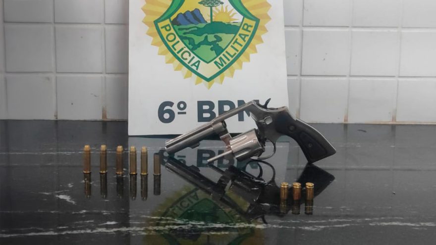 Revólver que teria sido utilizado em dupla tentativa de homicídio no Brasília é localizado pela PM