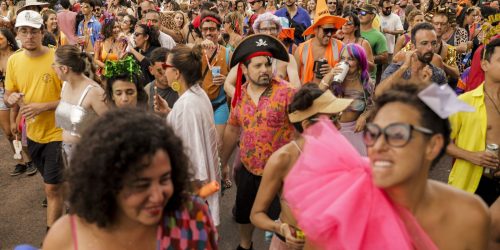 Carnaval do DF tem misturas de ritmos e mudança de percursos de blocos Imagem referente a Carnaval do DF tem misturas de ritmos e mudança de percursos de blocos
