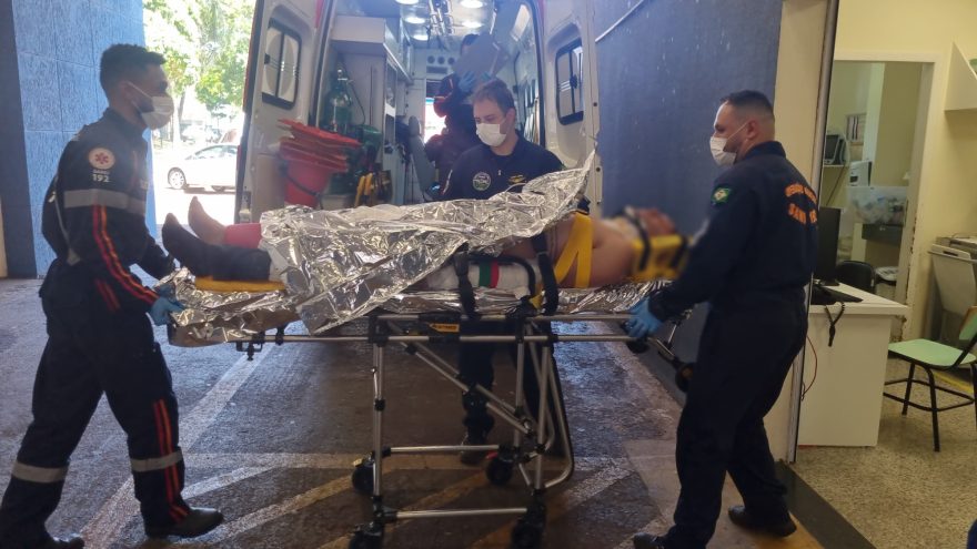 Homem que ficou em estado grave em acidente na PR-180 é encaminhado ao HUOP