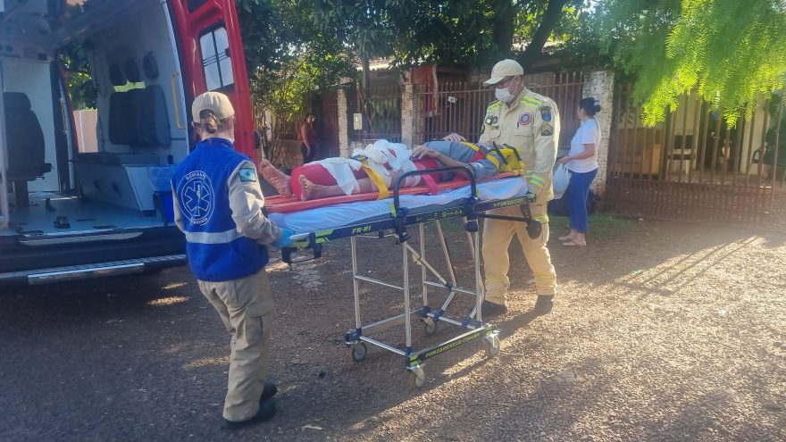 Idoso é socorrido pelo Siate no Santa Cruz