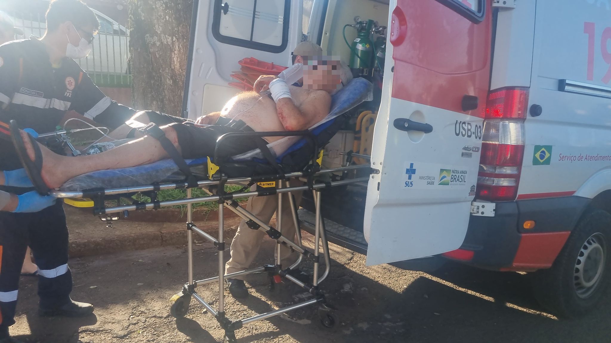 Idoso ferido com serra mármore é socorrido na Rua Marechal Deodoro