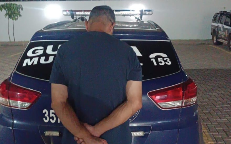 Homem é detido por violência doméstica no Bairro Canadá