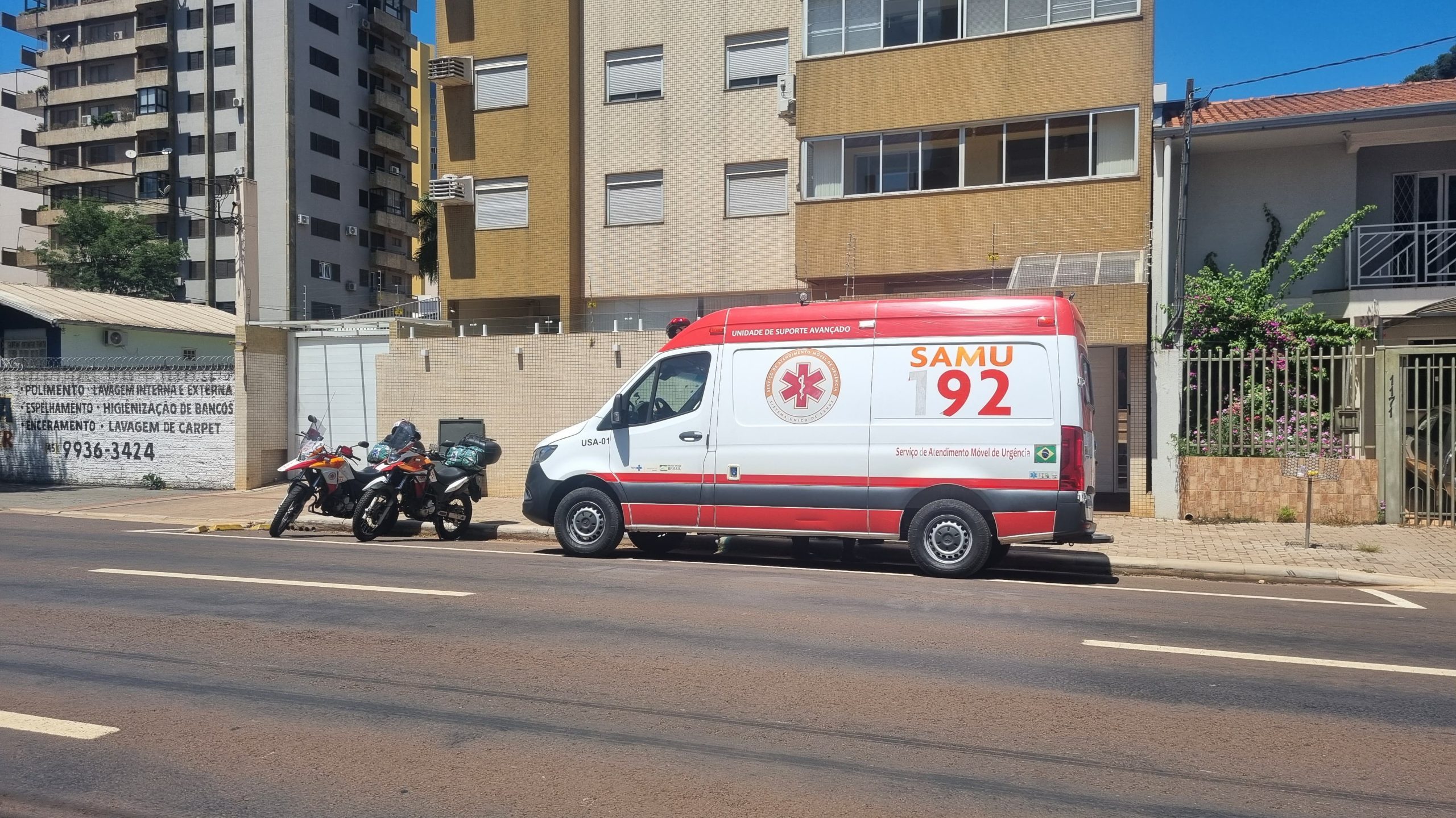 Homem morre após sofrer parada cardíaca em apartamento no Centro Homem morre após sofrer parada cardíaca em apartamento no Centro