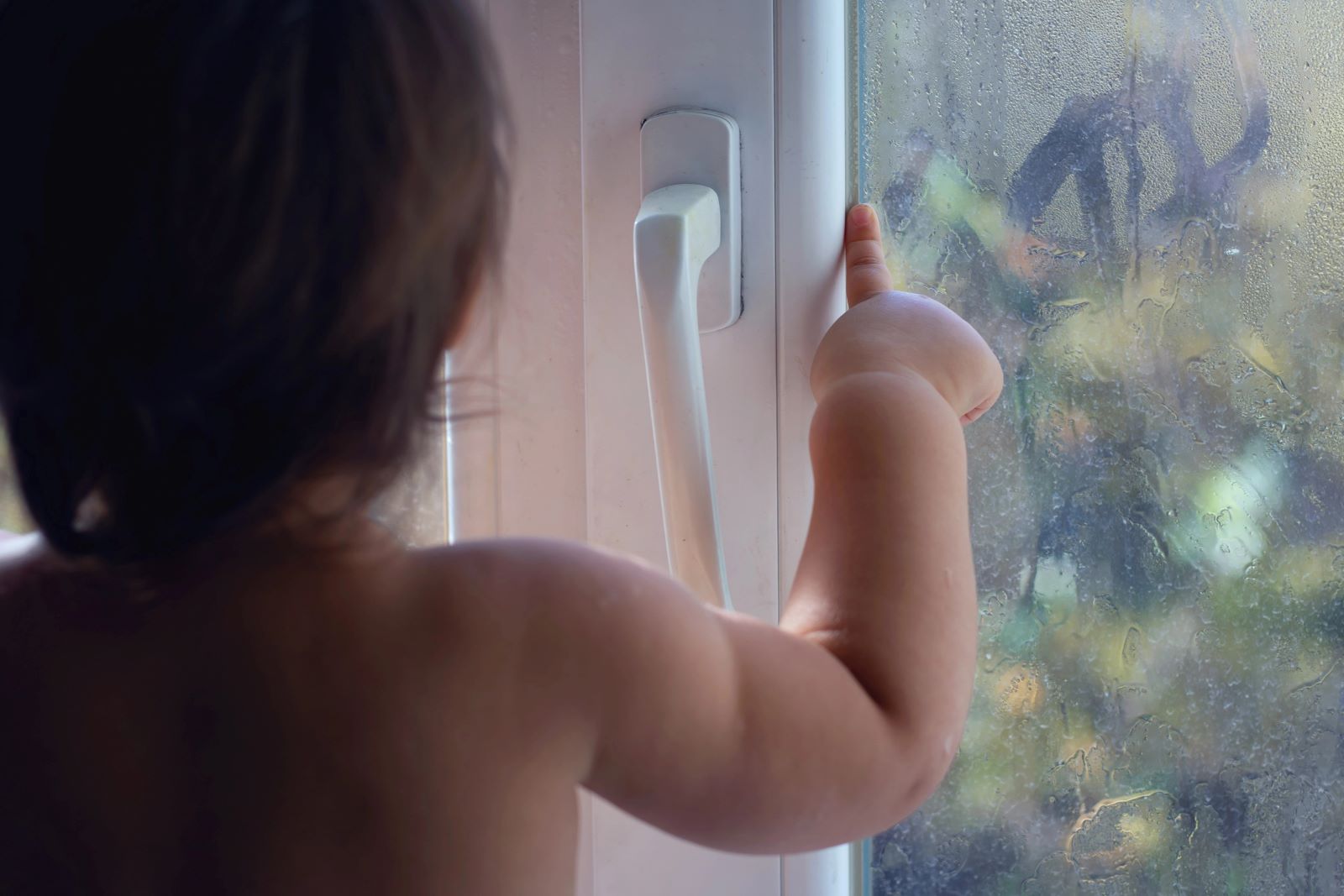 Justiça de Cascavel age rápido e resgata bebê de ambiente perigoso Justiça de Cascavel age rápido e resgata bebê de ambiente perigoso
