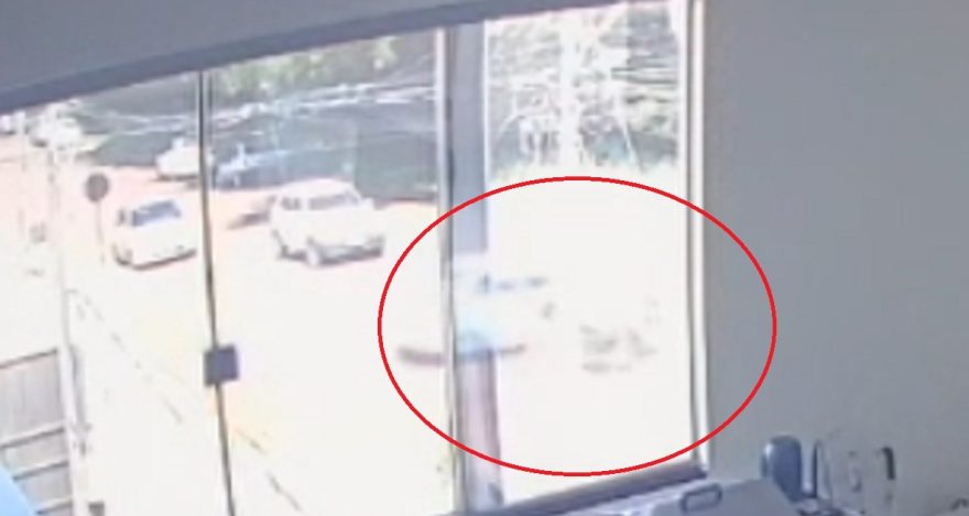 Câmera flagra acidente que deixou motociclista ferido no São Cristóvão