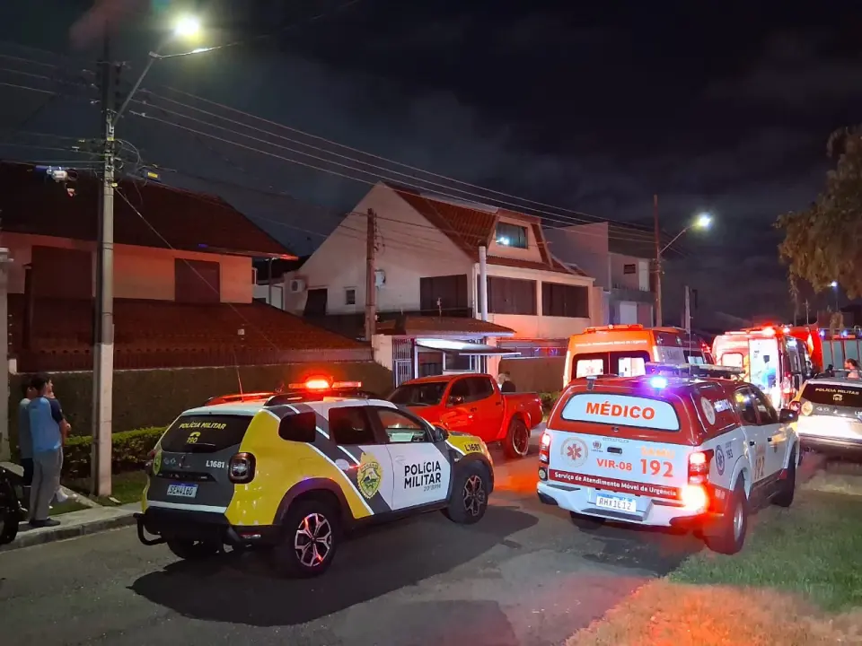 Explosão de botijão de gás deixa pai e filha gravemente feridos Explosão de botijão de gás deixa pai e filha gravemente feridos
