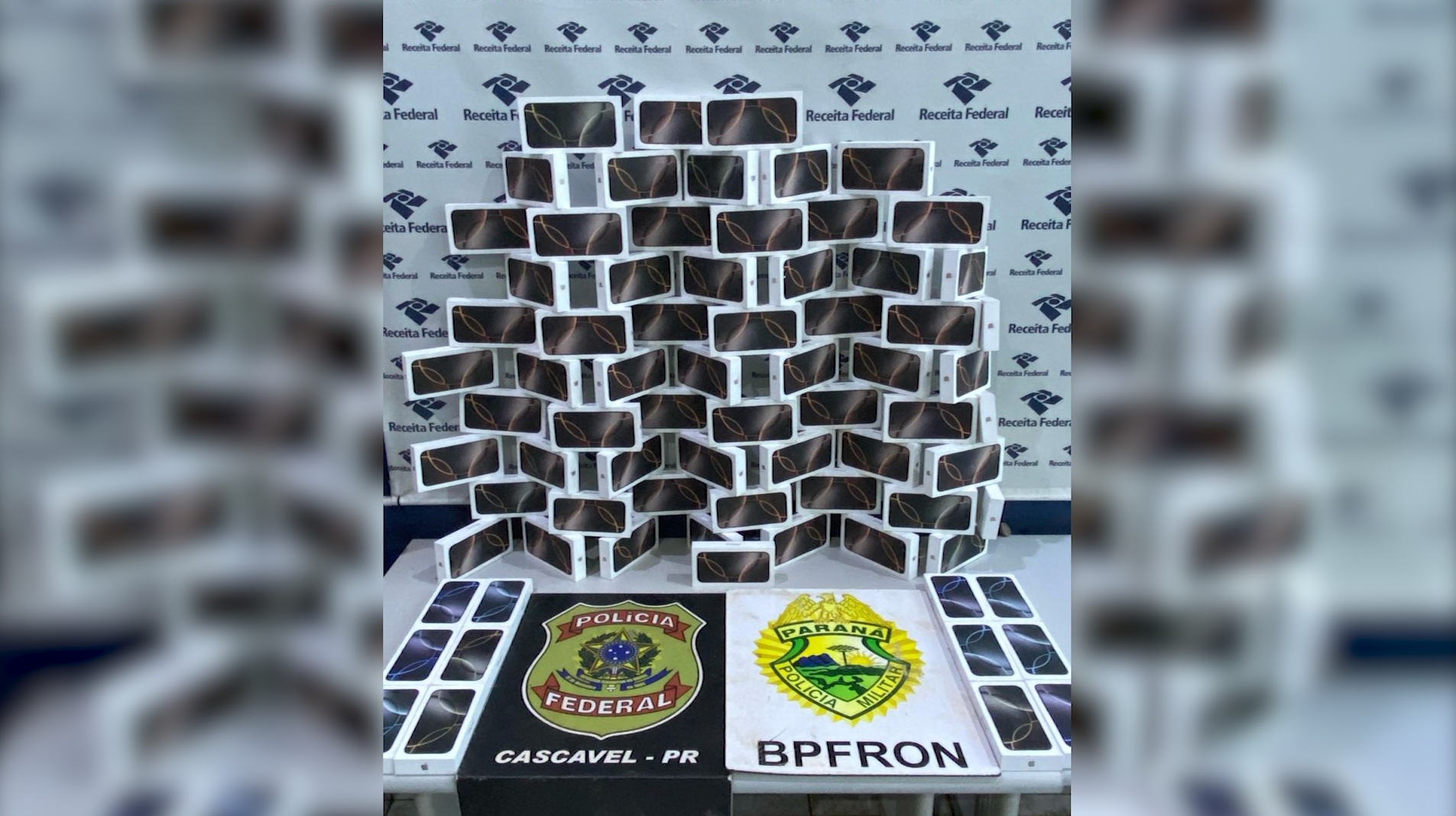Grande carga de iPhones avaliada em R$ 770 mil é apreendida em Cascavel