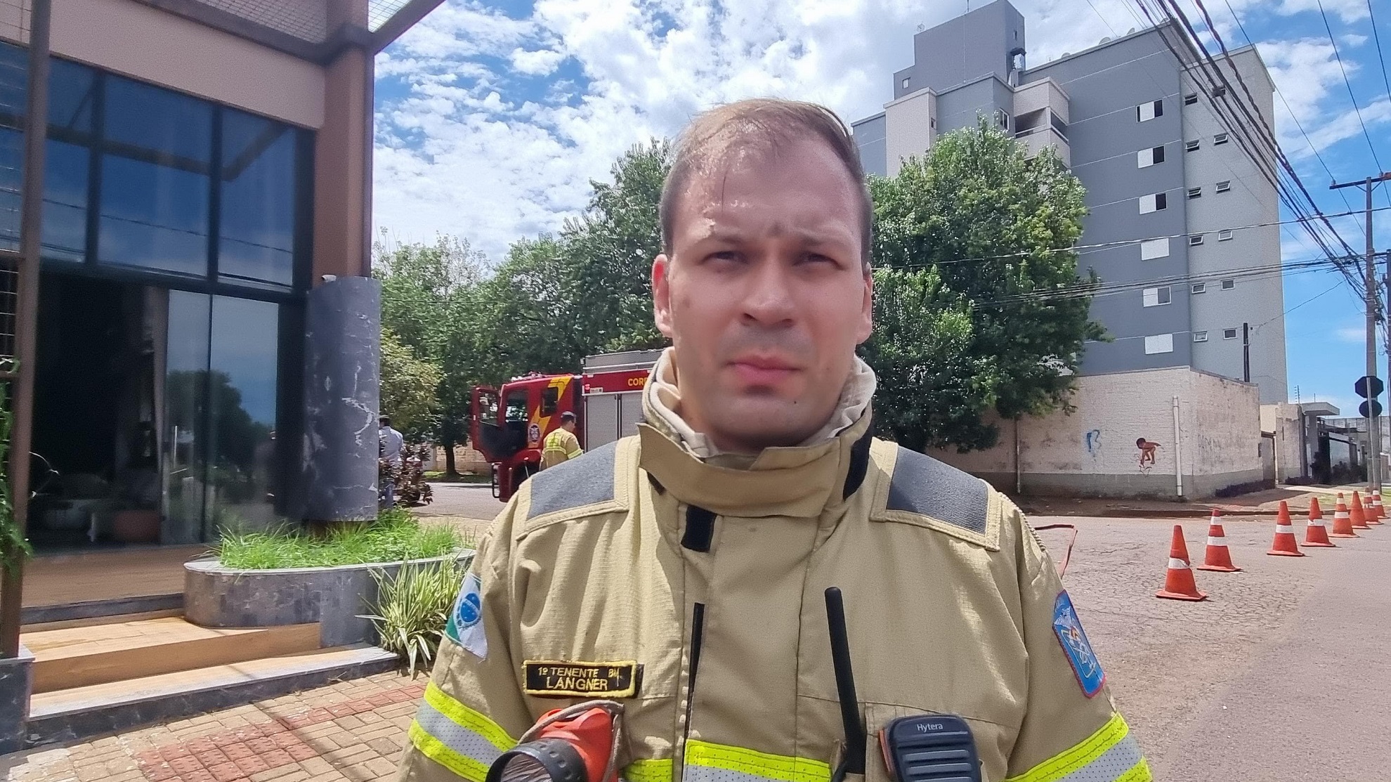 "Combate foi centralizado no sistema de ar-condicionado", relata oficial do Corpo de Bombeiros