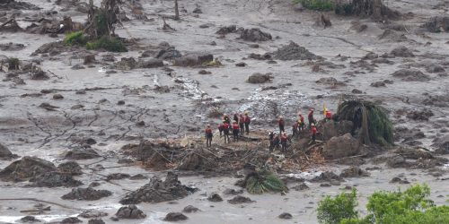 Desastre de Mariana: 21 cidades aderem ao termo de reparação Imagem referente a Desastre de Mariana: 21 cidades aderem ao termo de reparação