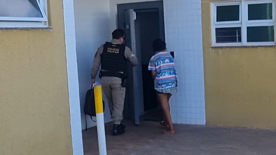 Ladra em situação de rua é presa após furto no Cascavel Velho