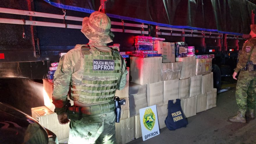 BPFron intercepta carreta paraguaia e apreende cerca de 800 kg de maconha na BR-277