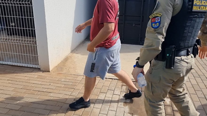 Violência e cárcere no Dia Internacional da Mulher: homem é preso em flagrante