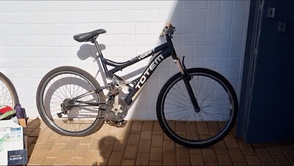 Mulher é detida após furto de bicicleta em residência em reforma no bairro Esmeralda