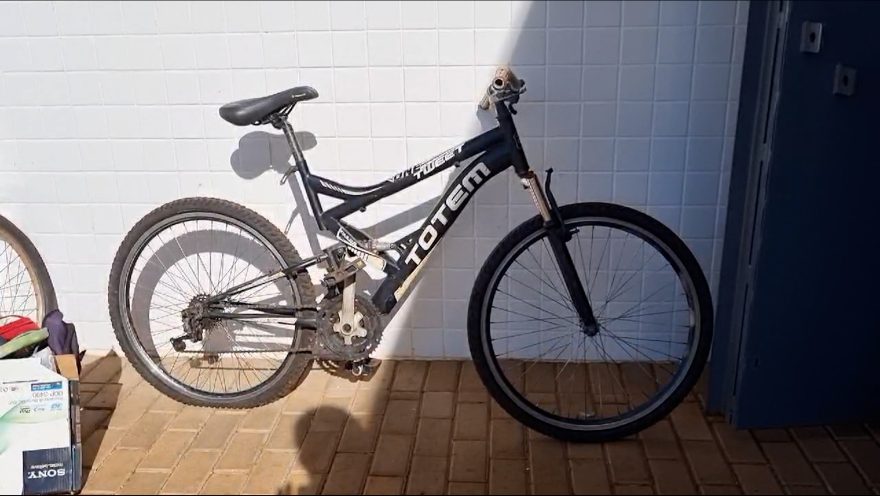 Mulher é detida após furto de bicicleta em residência em reforma no bairro Esmeralda