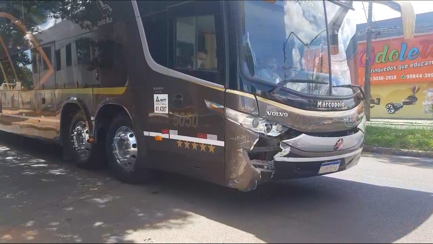 Ônibus com torcedores do Grêmio se envolve em acidente em Cascavel