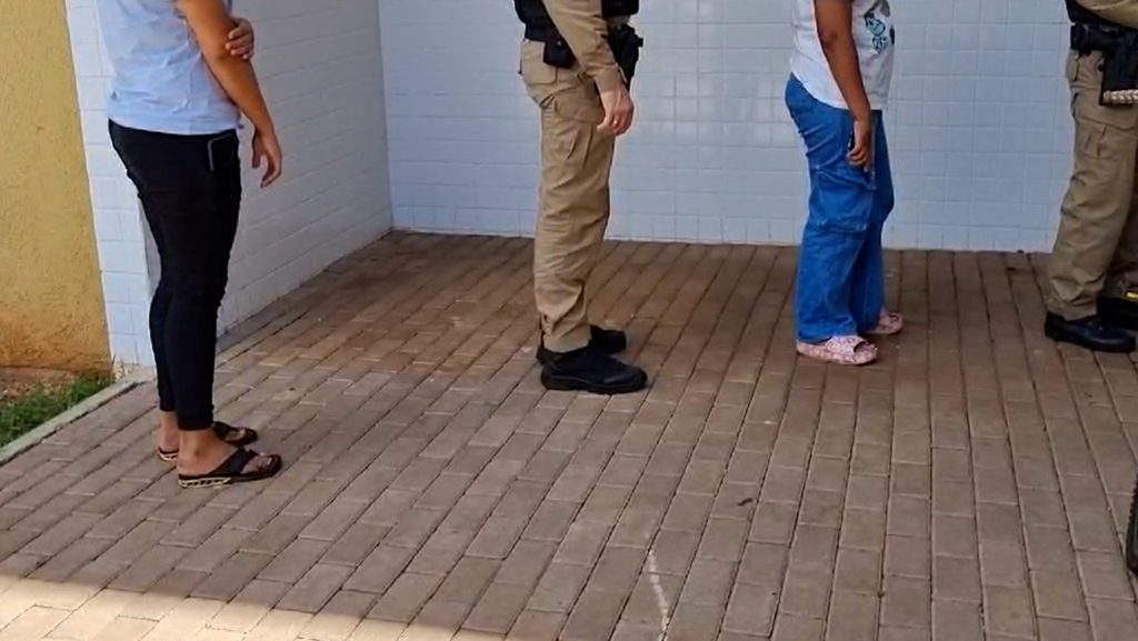 Duas mulheres são presas após discussão no Bairro Maria Luiza Duas mulheres são presas após discussão no Bairro Maria Luiza