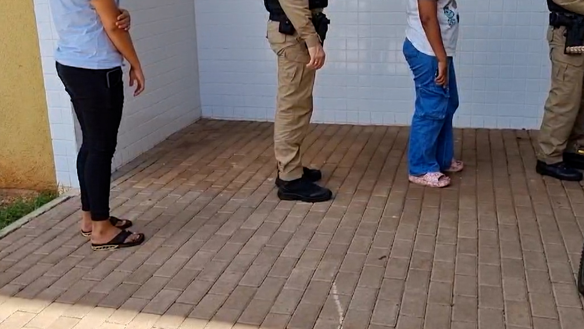 Duas mulheres são presas após discussão no Bairro Maria Luiza Duas mulheres são presas após discussão no Bairro Maria Luiza