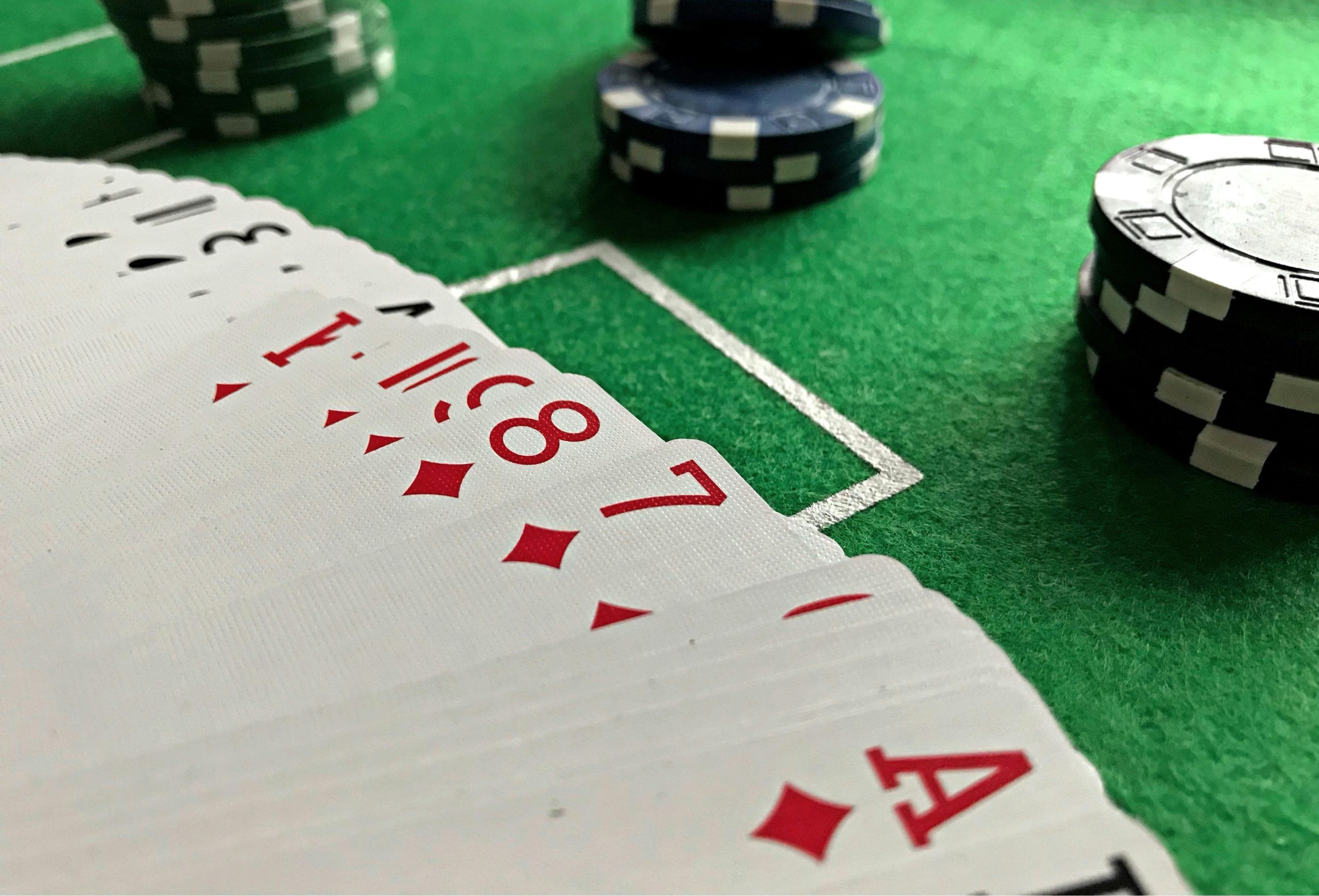 Vereadores votam por semana de conscientização sobre vícios em jogos de azar Vereadores votam por semana de conscientização sobre vícios em jogos de azar