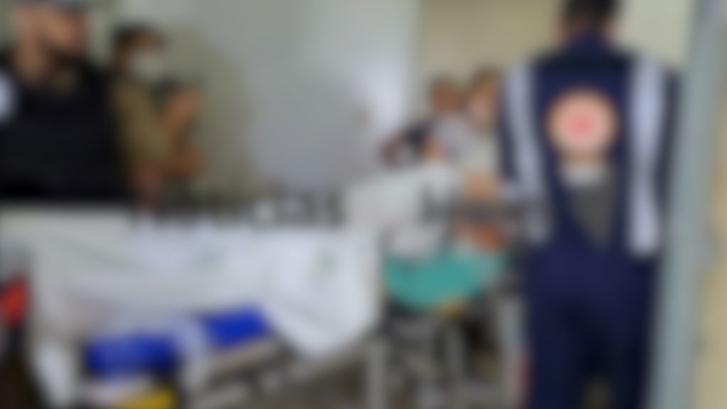 Cinco pessoas são feridas a tiros; uma das vítimas foi uma criança de 1 ano Cinco pessoas são feridas a tiros; uma das vítimas foi uma criança de 1 ano