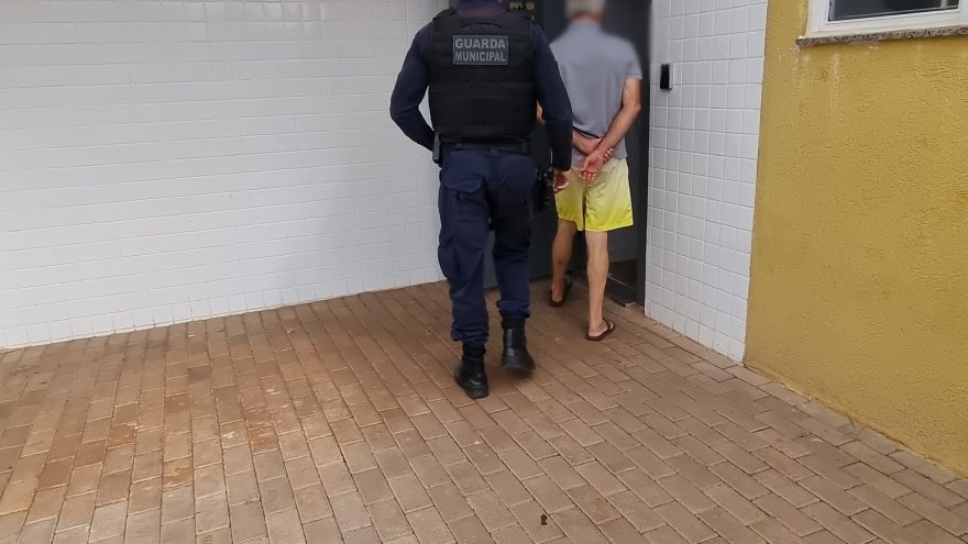 Homem procurado pela Justiça por crimes de estupro contra sobrinhas de 8 e 11 anos é preso pela GM