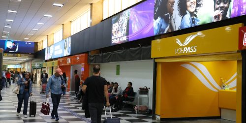 Procon-SP notifica Voepass e envia fiscais ao Aeroporto de Congonhas Imagem referente a Procon-SP notifica Voepass e envia fiscais ao Aeroporto de Congonhas