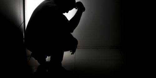 Afastamentos por transtornos dobram em dez anos e chegam a 440 mil Imagem referente a Afastamentos por transtornos dobram em dez anos e chegam a 440 mil