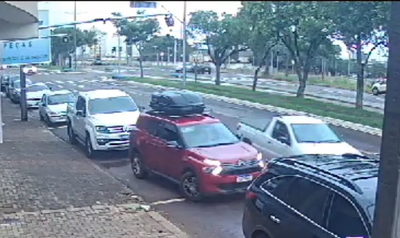 Câmera registra colisão que feriu bebê de dois meses em Cascavel