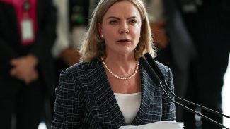 Gleisi Hoffmann tem agenda de reuniões com líderes do Congresso