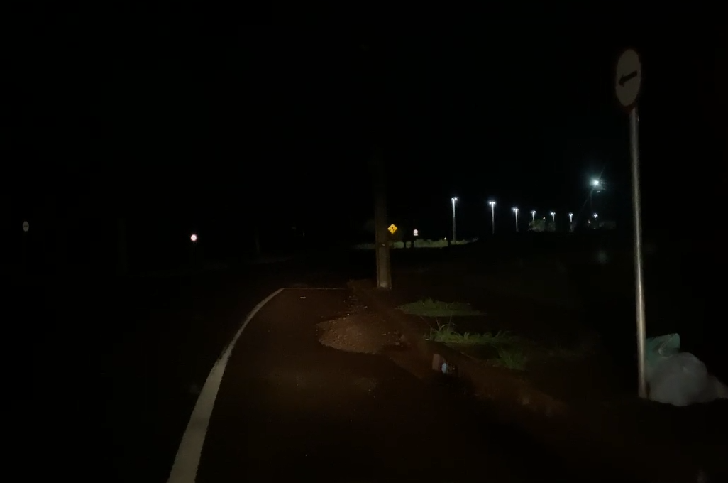 Moradores reclamam da falta de luz no Brasília e no Padovani Moradores reclamam da falta de luz no Brasília e no Padovani