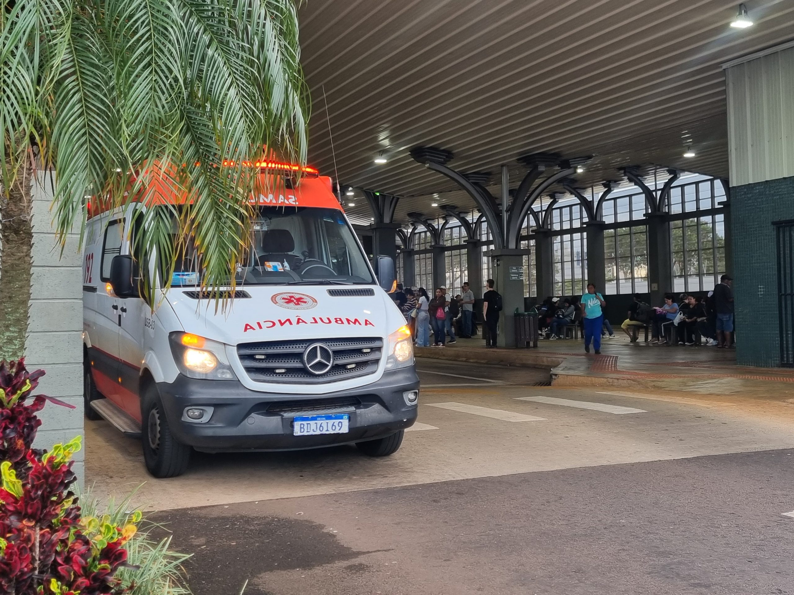 Gestante é socorrida pelo Samu no Terminal de Transbordo Oeste