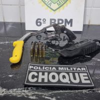 Imagem referente a Homem com tornozeleira descumpre regra, é flagrado com arma e acaba preso no Santa Cruz